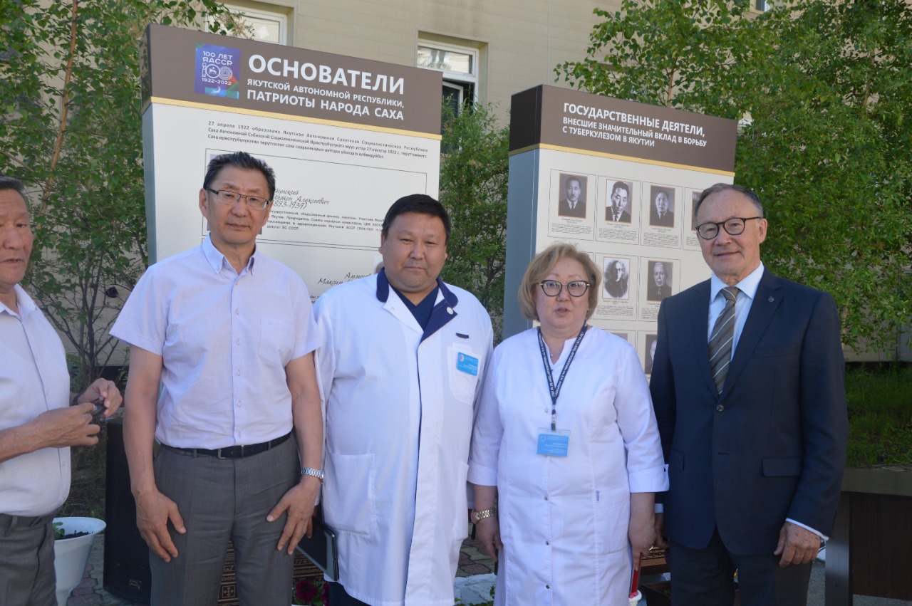 В Научно-практическом центре "Фтизиатрия" открыта Аллея памяти, отделению хирургии туберкулеза присвоено имя великого врача